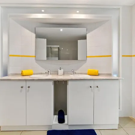 Apartment El Bosque By The Sea